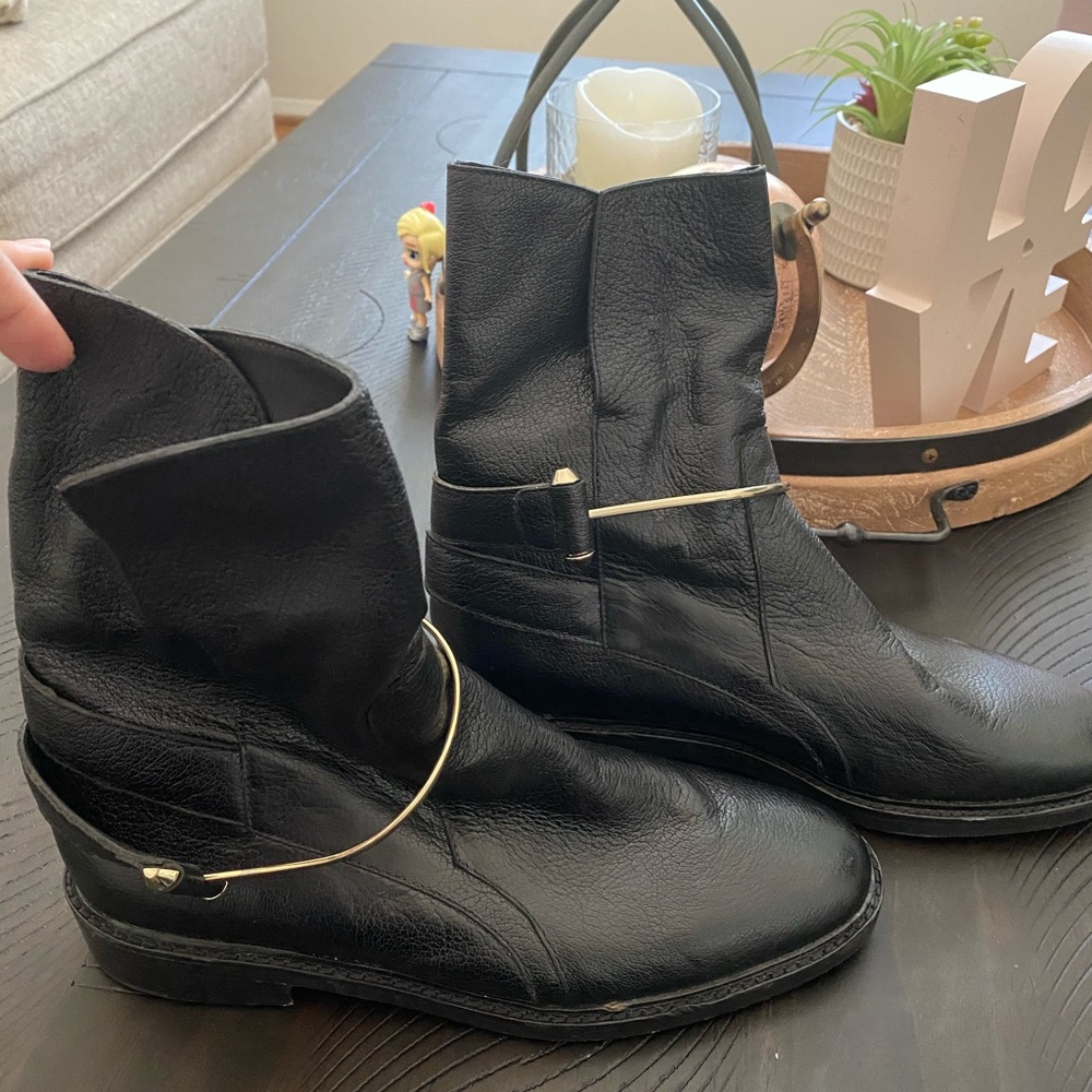 Balenciaga Original Short Boots - Picture 9 of 11